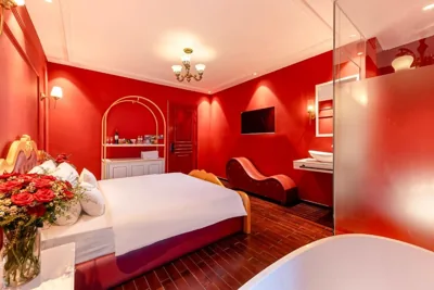 Deluxe-Doppelzimmer mit Badewanne — Secret Garden Hotel Phan Huy Ich by Urban B